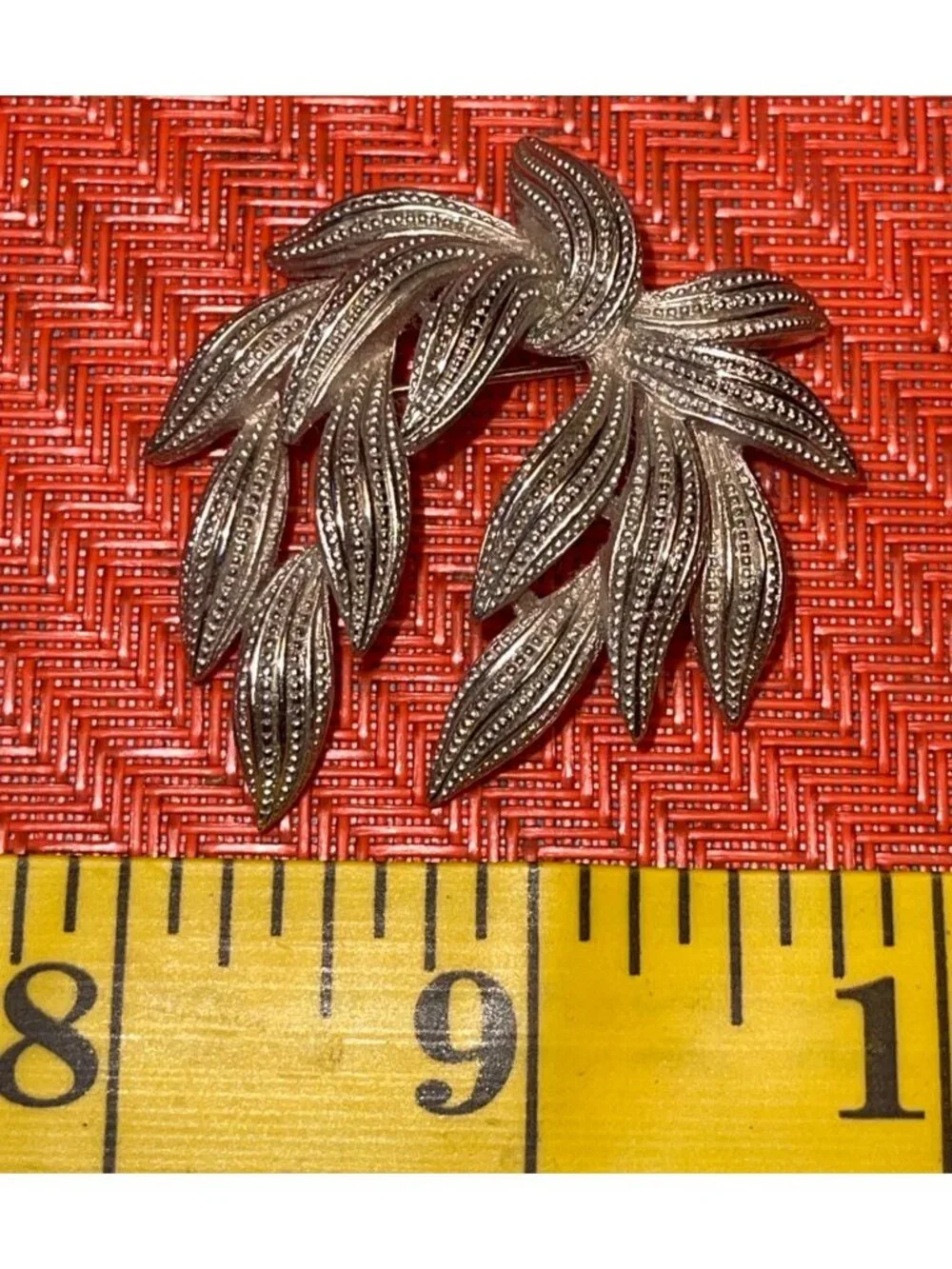 Vtg Crown Trifari Silver-Tone Textured Leaf Brooch Pin Statement Figural Jewelry